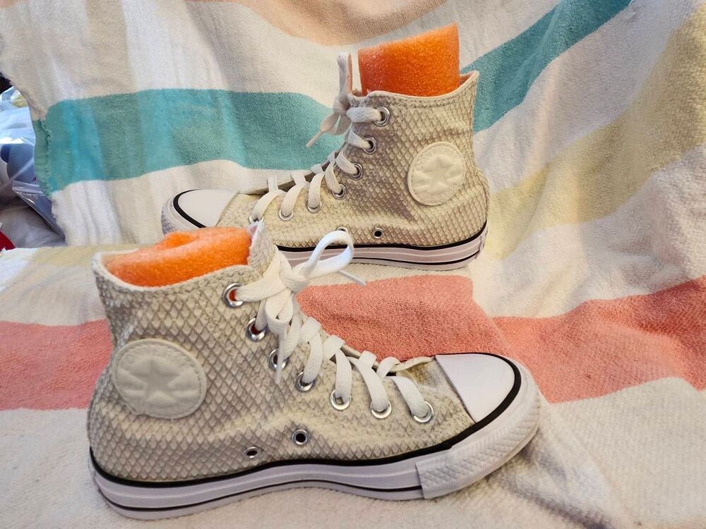 Converse Chuck Taylor All Star Hi Tops Diamond Pattern Size 5